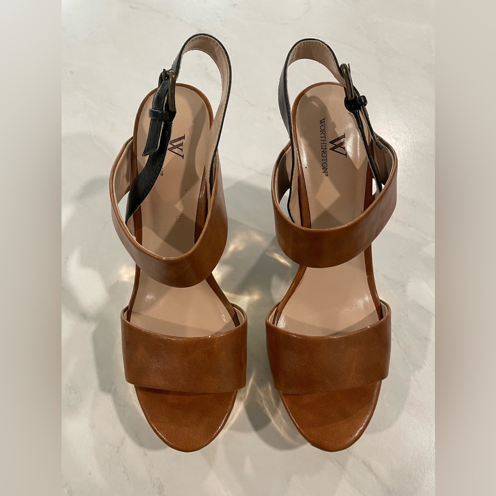 Worthington Gold, Black, Tan Abstract Wedges - Size 9